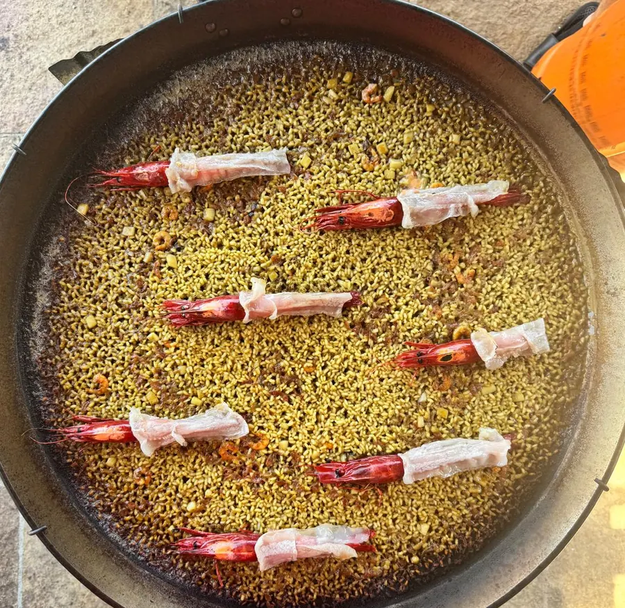 Palamós red prawn rice with Iberian pork jowl